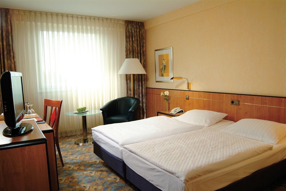 Leonardo Hotel Koeln Екстериор снимка